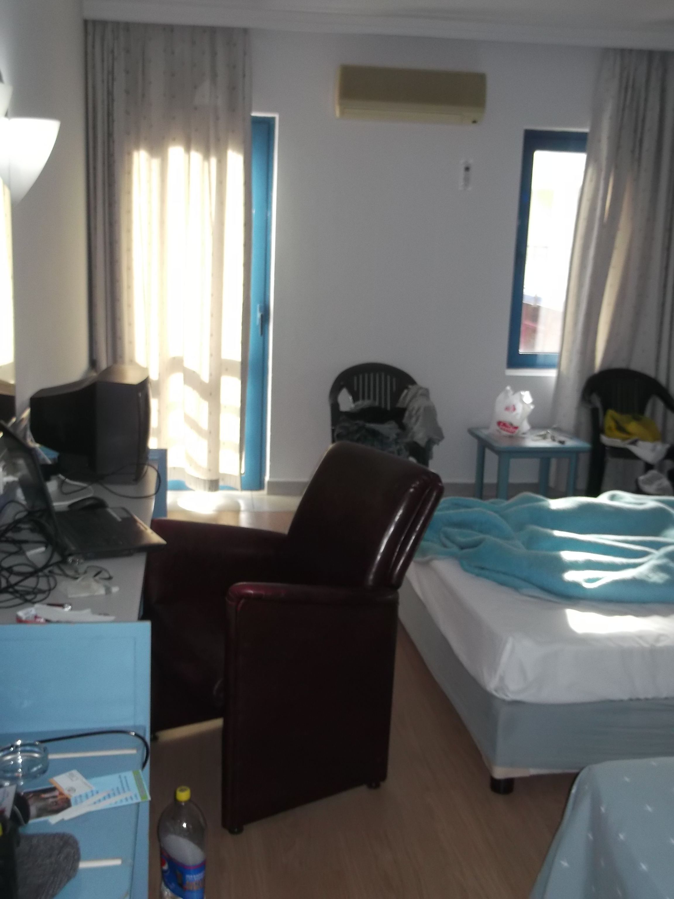 Fujitsu_Turk5_ 254_Karat_110_Kreslo.jpg